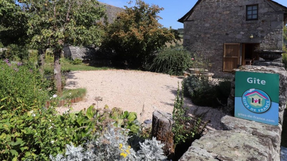 Senezergues Cottage | Gite Sénezergues, 2 bedrooms, 4 persons