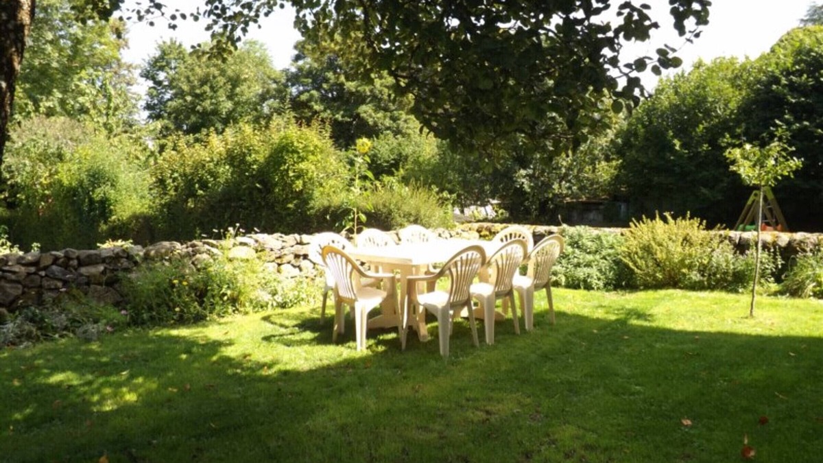 Saint-Cirgues-de-Malbert Cottage | Gite Saint-Cirgues-de-Malbert, 5 bedrooms, 8 persons