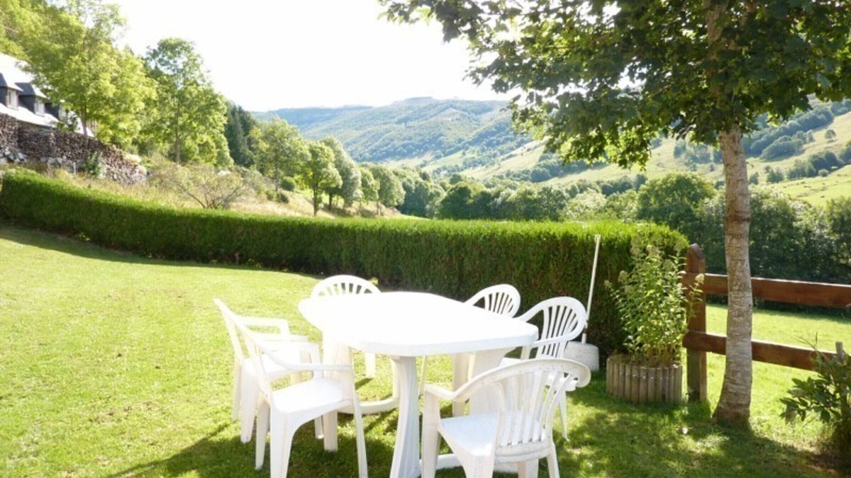 Saint-Projet-de-Salers Cottage | Gite Saint-Projet-de-Salers, 2 bedrooms, 4 persons
