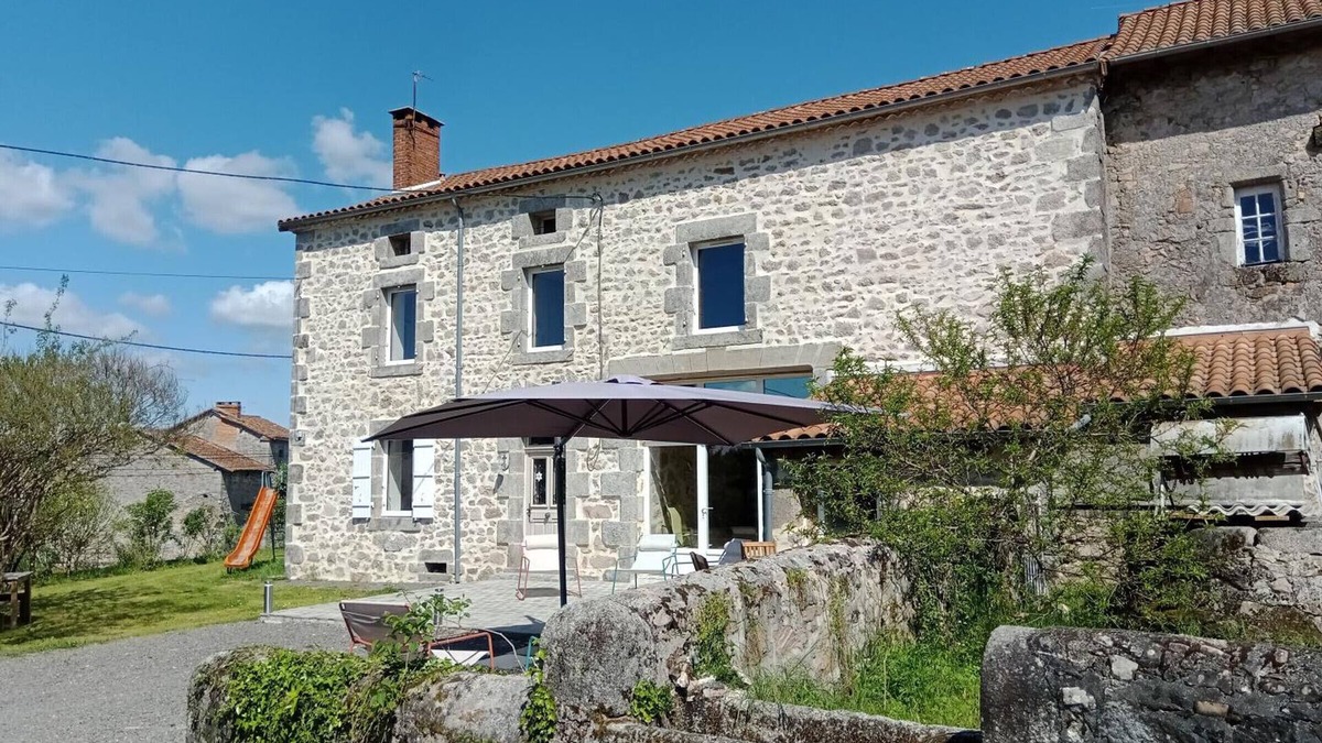 Saint-Estephe Cottage | Gite Saint-Estèphe, 3 bedrooms, 6 persons