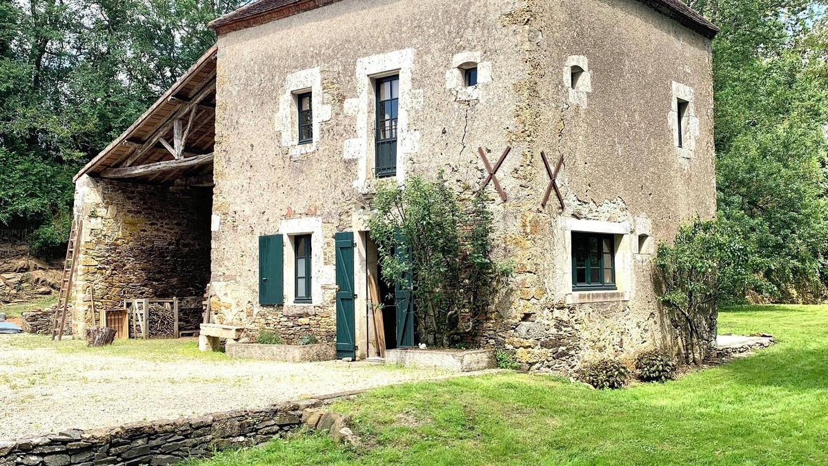 Bazoges-en-Pareds Cottage | Gite Simple et Authentique, au Calme Pour les Amoureux de la Nature