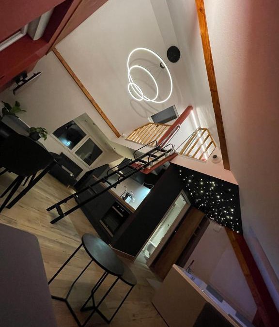 Sainte-Croix-en-Plaine Bed & Breakfast | Gite Spa L'Atelier Emile - Spa Privatif - 5 min COLMAR