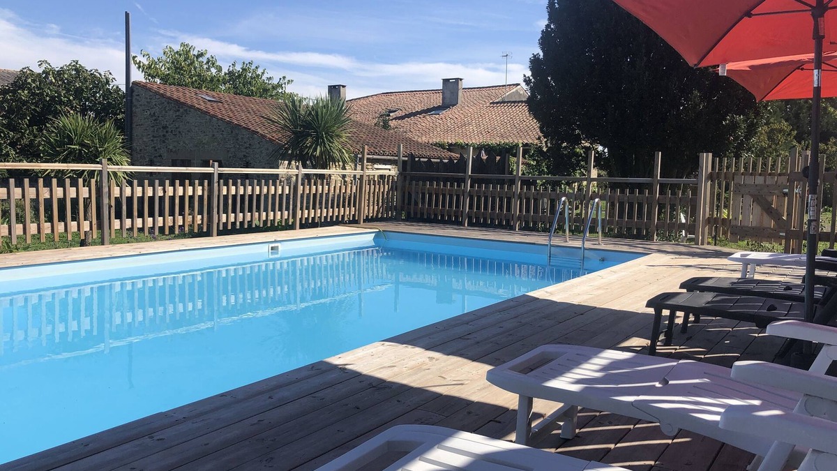 Cezais House | Gite, swimming pool, 3 bedrooms/6 pers. - Puy du Fou/Marais poitevin/Mervent/Vouvant