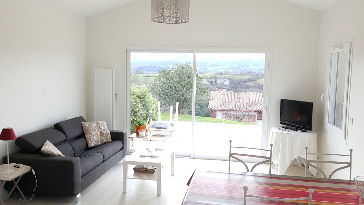 Halsou Cottage | GITE T2 mountain view & heated pool