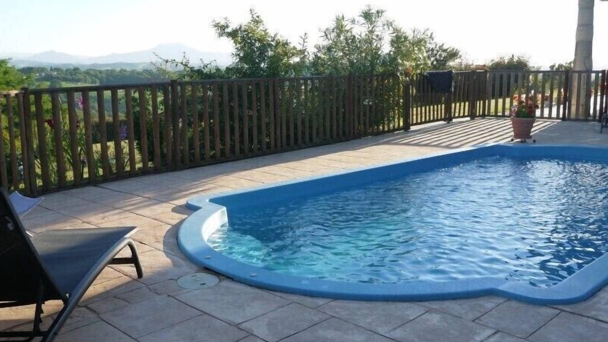 Halsou Cottage | GITE T3 POOL HEATED + MOUNTAIN VIEW