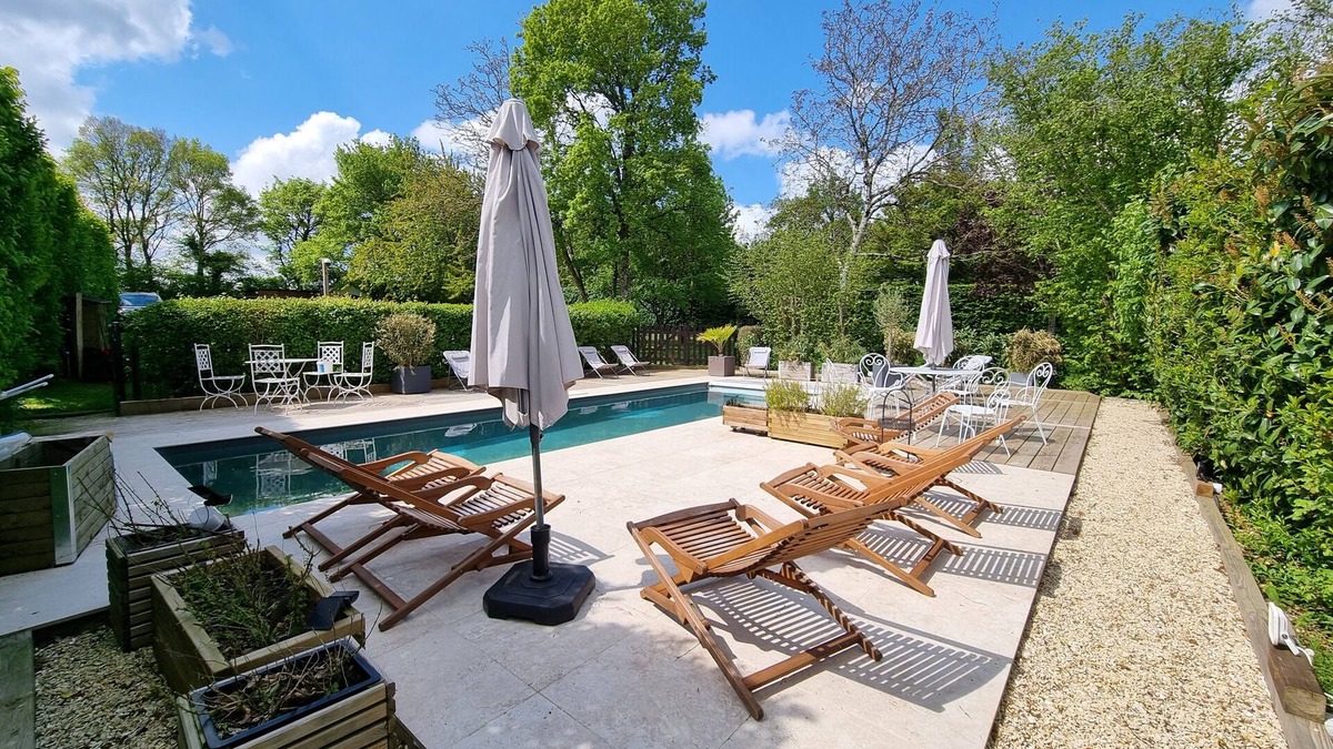 Crezancy-en-Sancerre House | Gite Villa 206m2 4* 5CH 15P Heated swimming pool.4800m2 park Sancerre vineyards