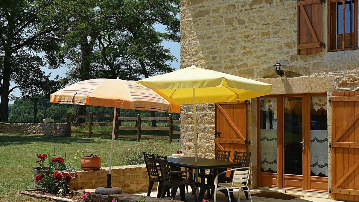 Villeneuve d'Aveyron Cottage | Gite Villeneuve, 2 bedrooms, 4 persons