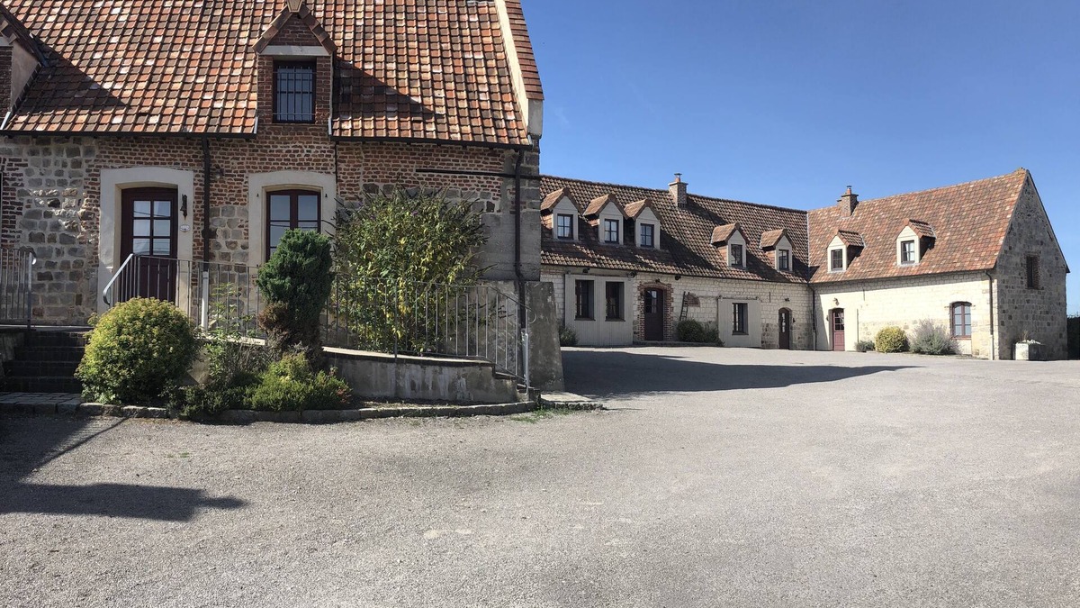 Tingry House | Gîte with covered swimming pool on the Opal Coast