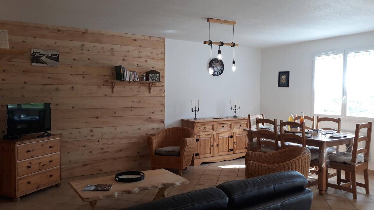 Saint-Romain-en-Jarez Cottage | Gite with garden, kids' games, and boules court. Perfect for hiking and biking!