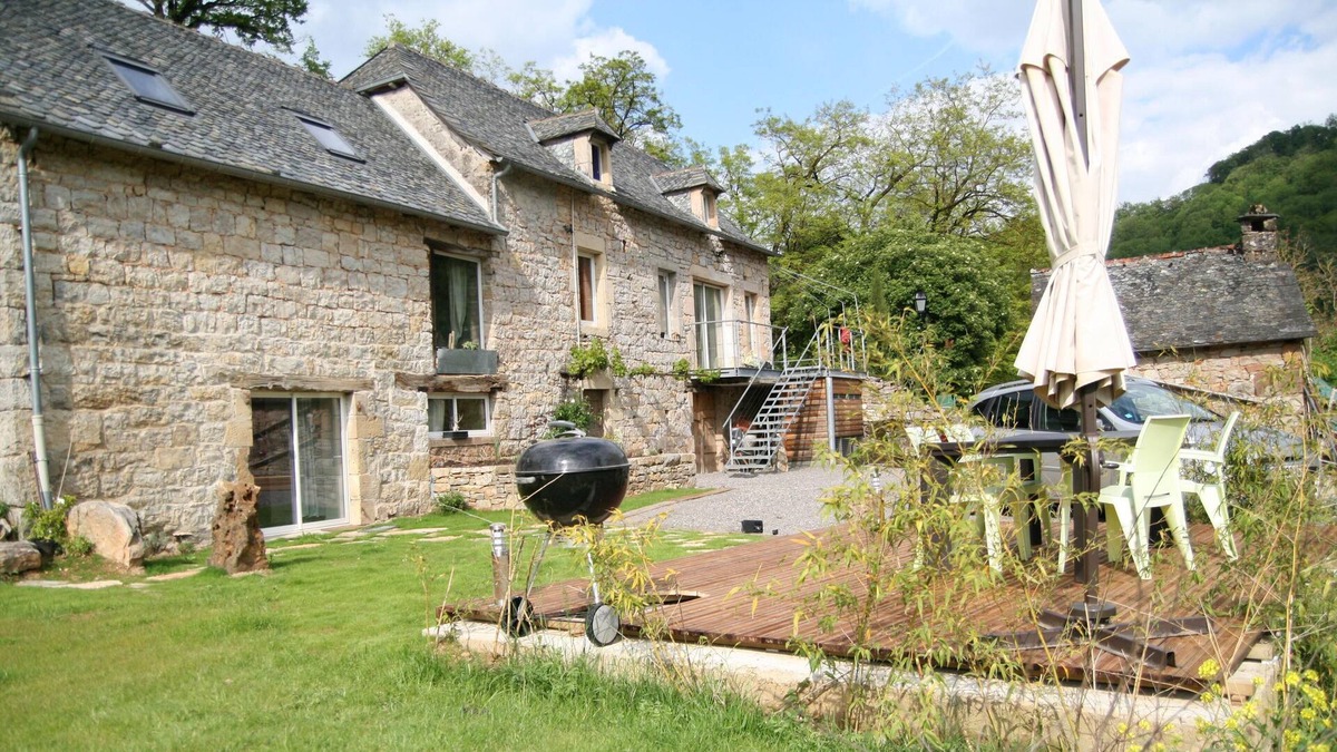 Muret-le-Chateau Cottage | Gite with heated pool