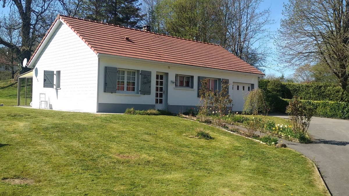 Doudeauville House | Gîte with jacuzzi, at the start of the course valley detached house