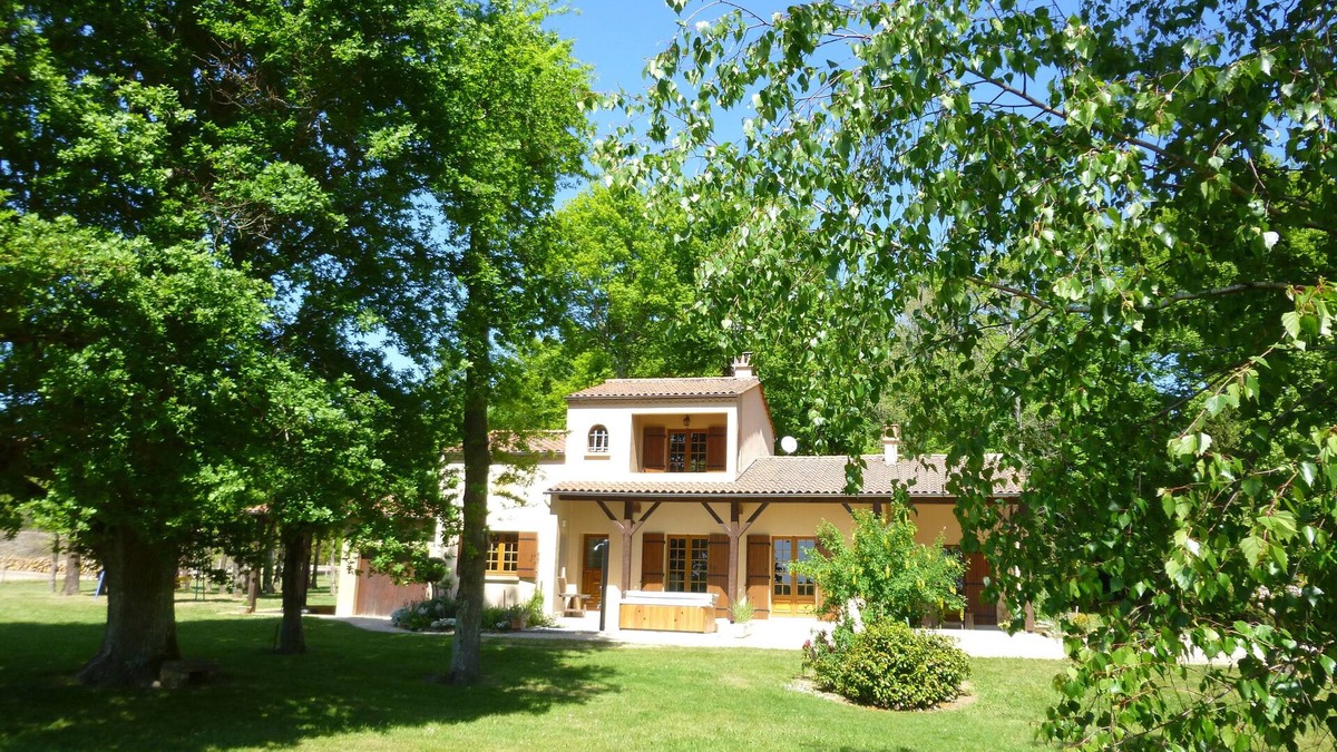 Capdrot Cottage | Gîte with SPA in a large park in the heart of Périgord (Monpazier-Dordogne)