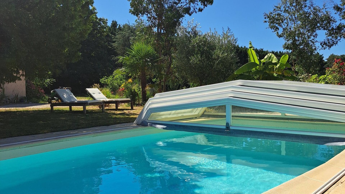Pezou House | Gite with swimming pool in the middle of a ranch. Vendôme. 45 min paris tgv