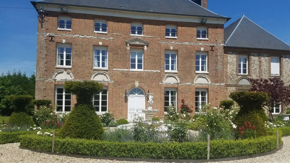 Hattenville House | Gite Ypreville-Biville, 6 bedrooms, 15 persons