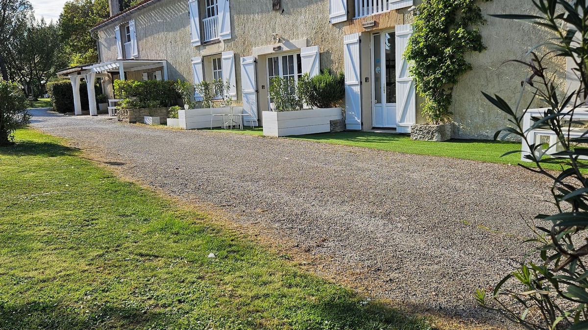 Villepinte House | Gites Domaine Saladry Proche du Canal du Midi, Carcassonne, Idéal Pour Famille