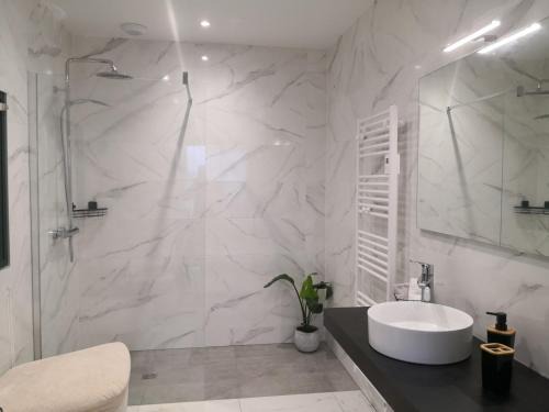 Iholdy House | Gites Mendiburia