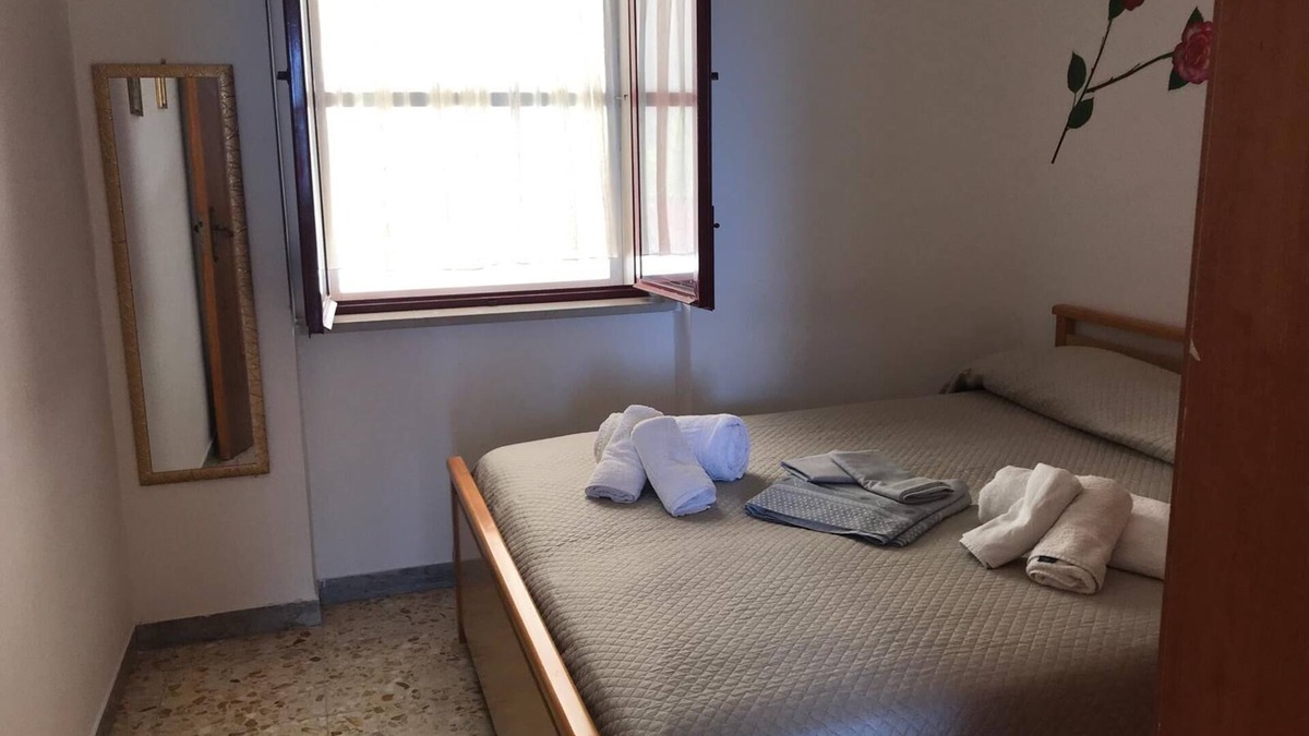 Vico del Gargano Apartment | Giulietta apartment with sea view and garden with pets allowed