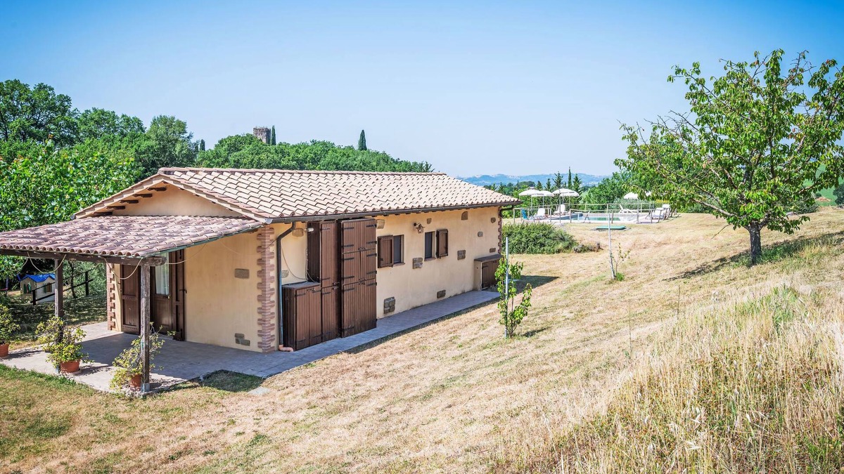 Lidarno House | Giuncheto Piscina by Interhome