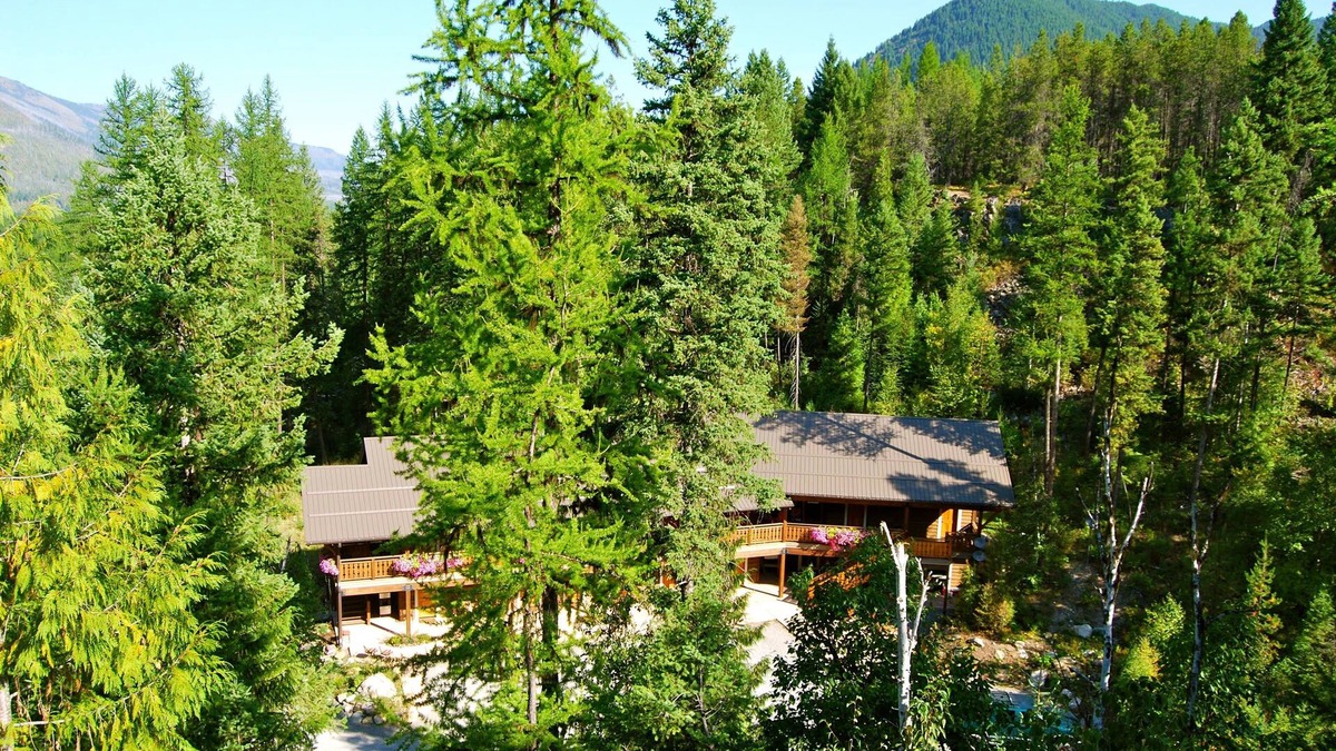 West Glacier Cabin | Glacier Guides Lodge