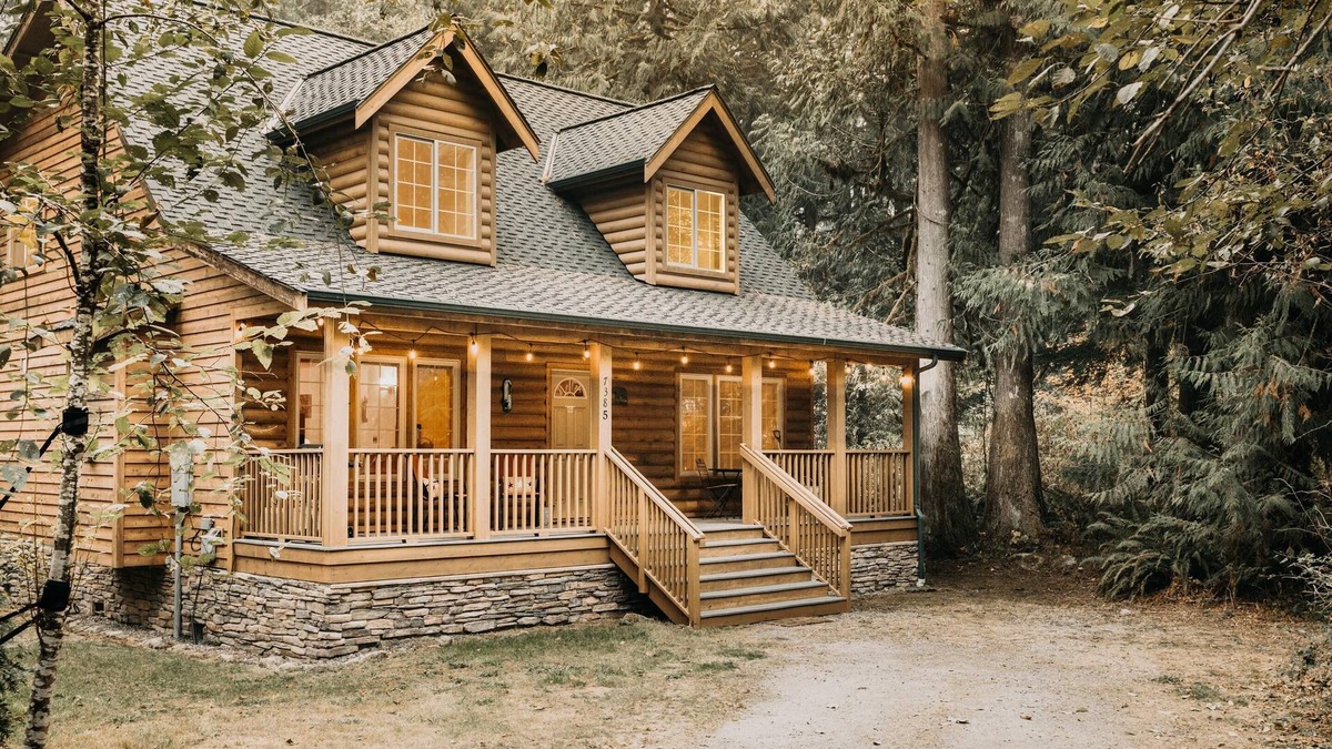 Warnick Cabin | Glacier Springs Cabin #89 - Hot Tub - Wi-Fi - A/C