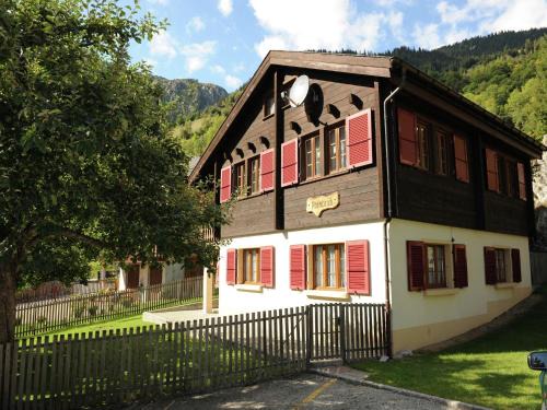 Blatten bei Naters Apartment | Glacier Views & Ski Trails