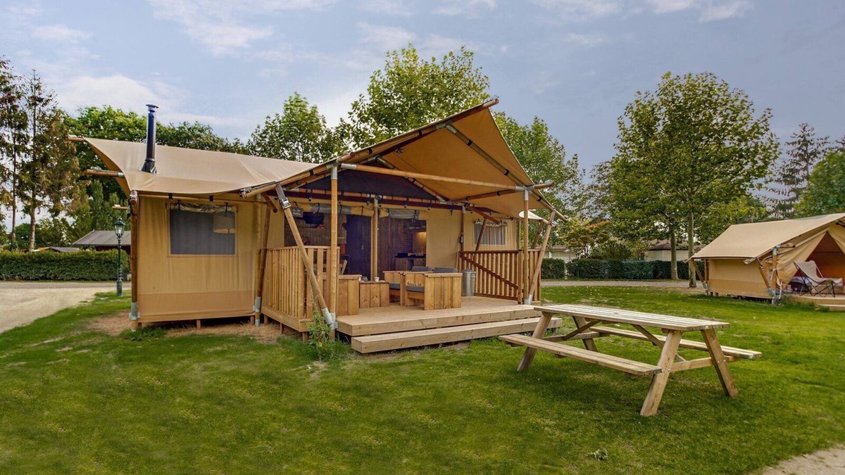 Uden House | Glamping 6-person safari tent