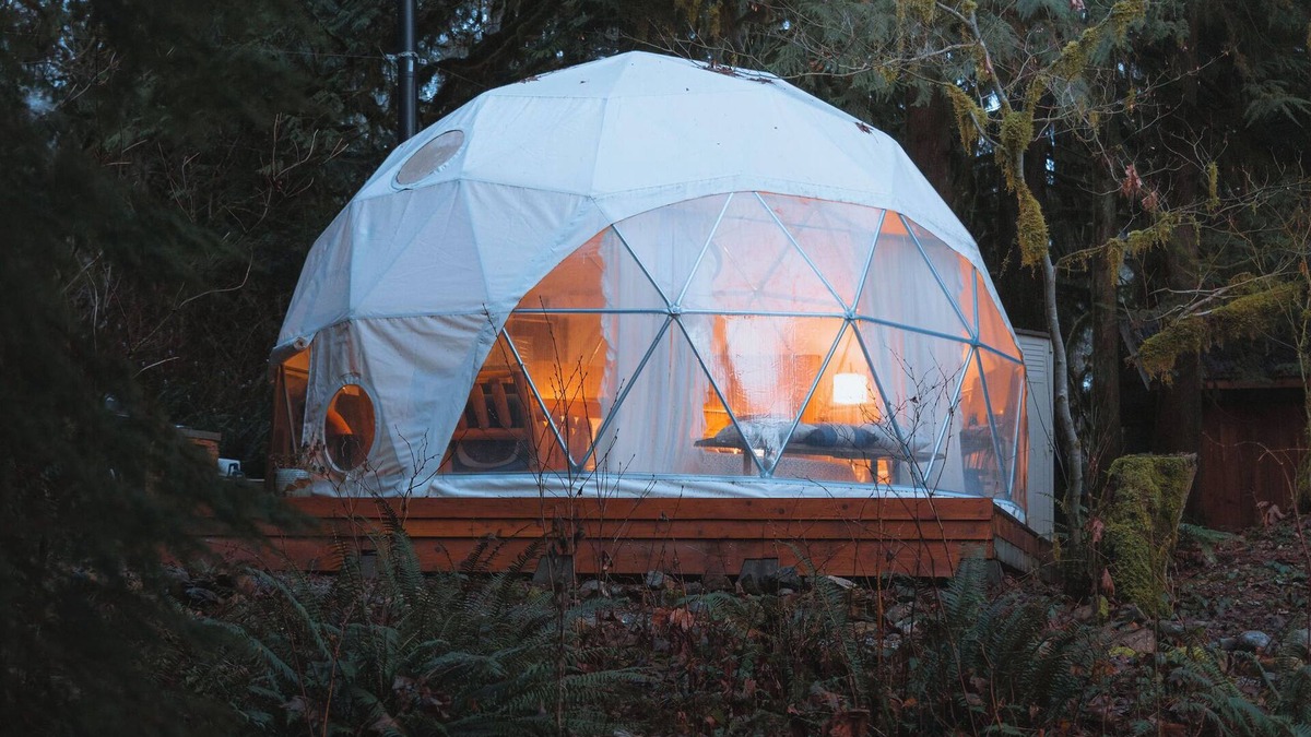 Rockport RV Rental | Glamping Dome w/Hot-tub & Kitchen, 10 min drive North Cascades National Park!