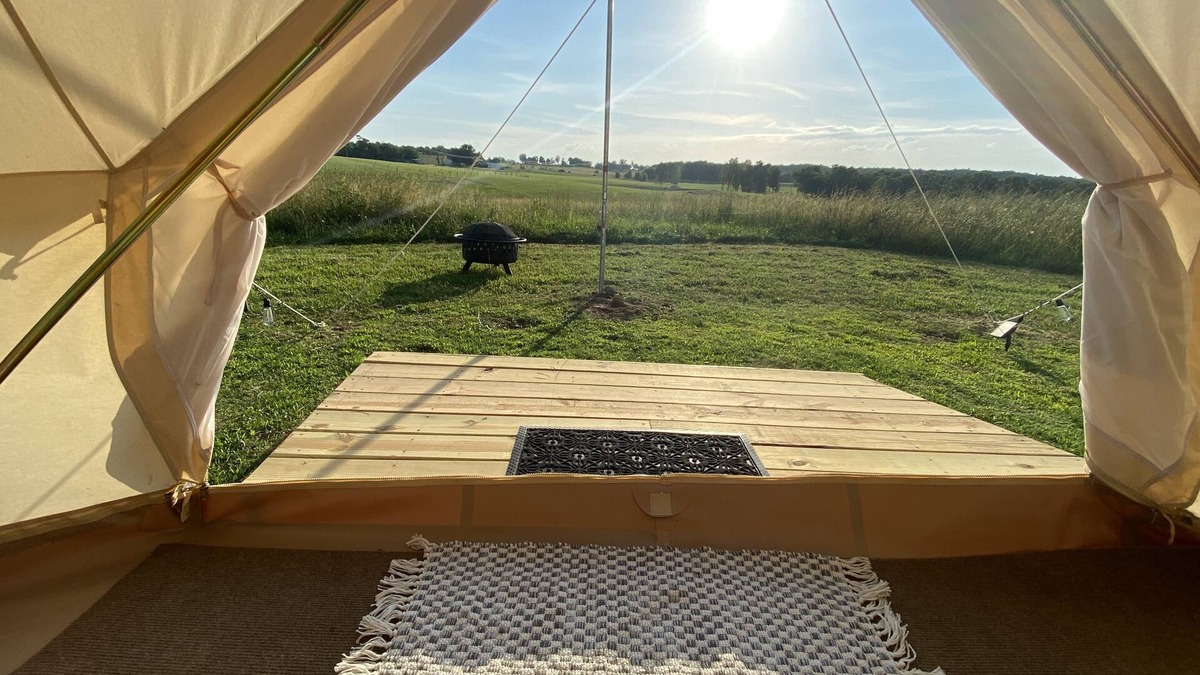 Mammoth Cave RV Rental | Glamping Farm Tent