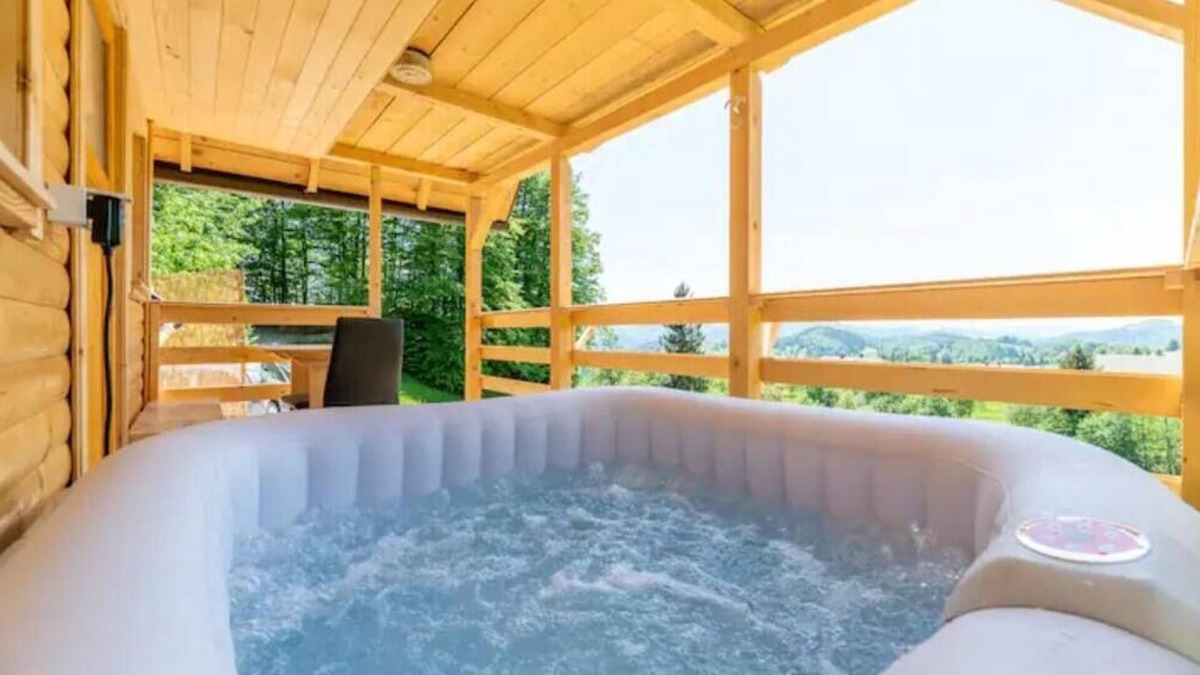 Skofja Loka House | Glamping house Ruby with private jacuzzi