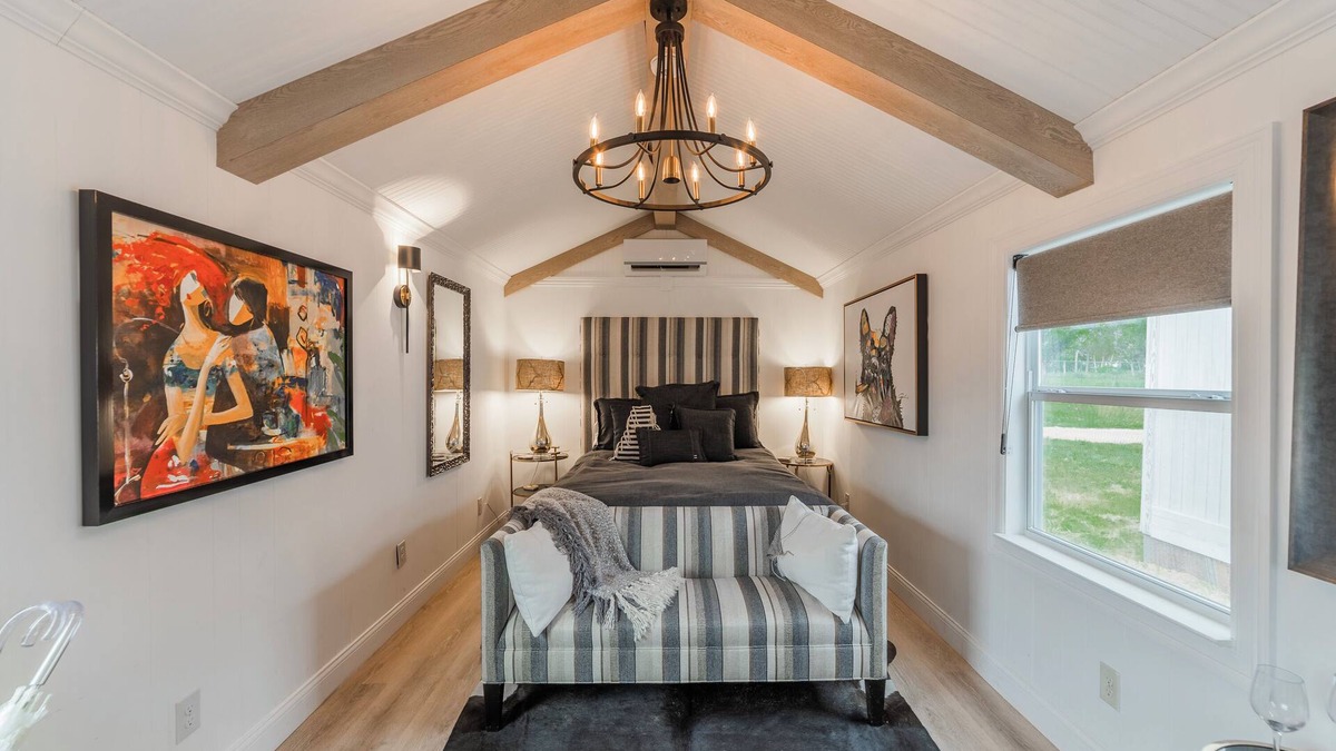 Spicewood Cabin | Glamping in Spicewood TX Hill Country~ Cabin 1 The Madison at Green Acres