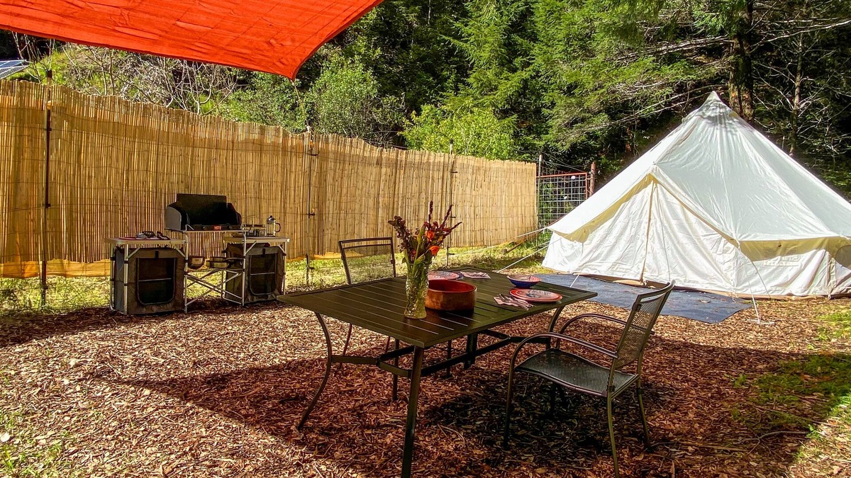 Garberville RV Rental | Glamping in the Redwoods, with a hot tub! The Orchard