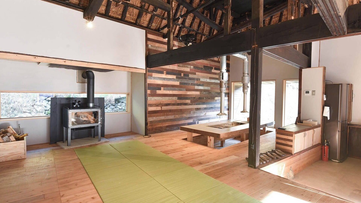 Sayo RV Rental | Glamping meals included Maenomeri Building/Sayo District Hyōgo
