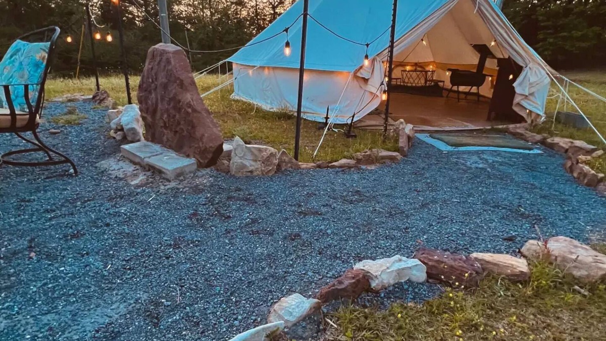 Double Springs RV Rental | Glamping Tent near the Bankhead National Forest