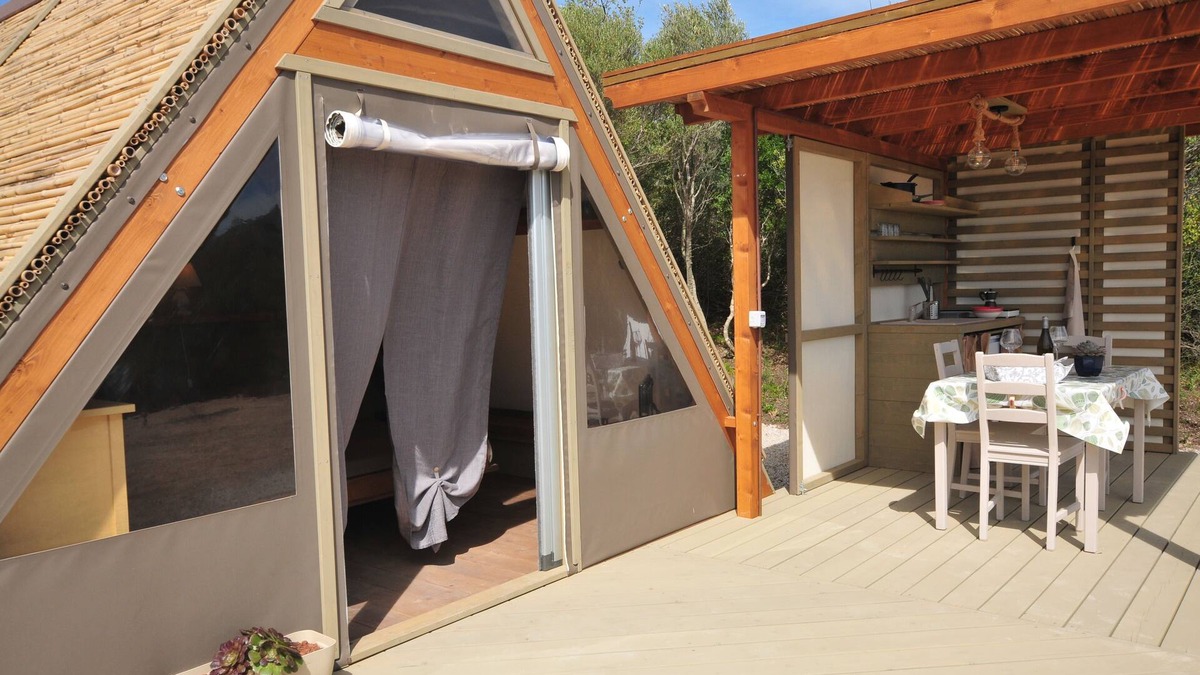San Vincenzo Cabin | GLAMPING TENT THE MYRTLE Farmhouse Villa Oliveta