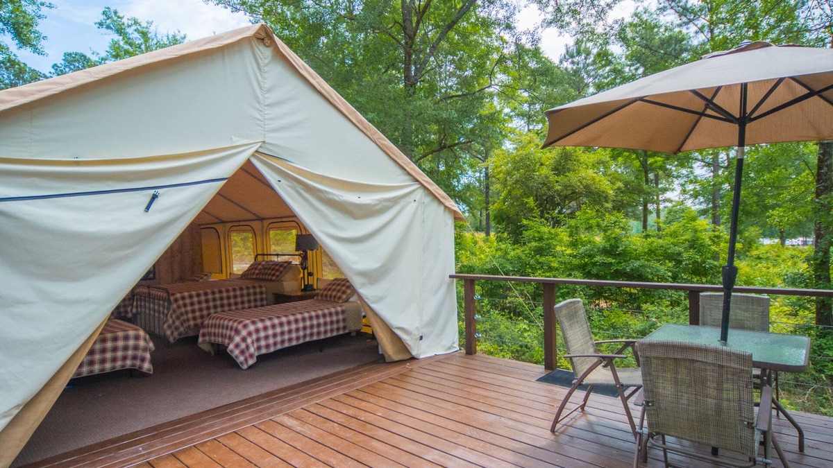Rupert Cabin | Glamping tents overlooking a 70 acre lake