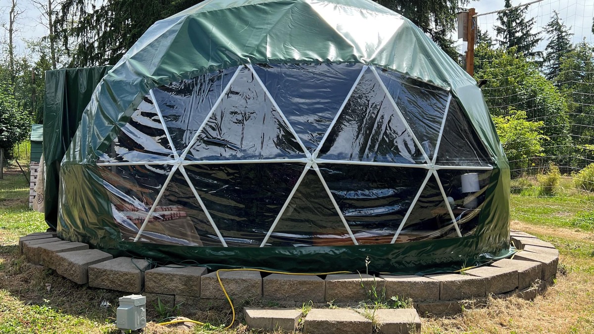 Duvall House | Glamping With Alpacas in an Eco-Friendly Dome Outside of Seattle