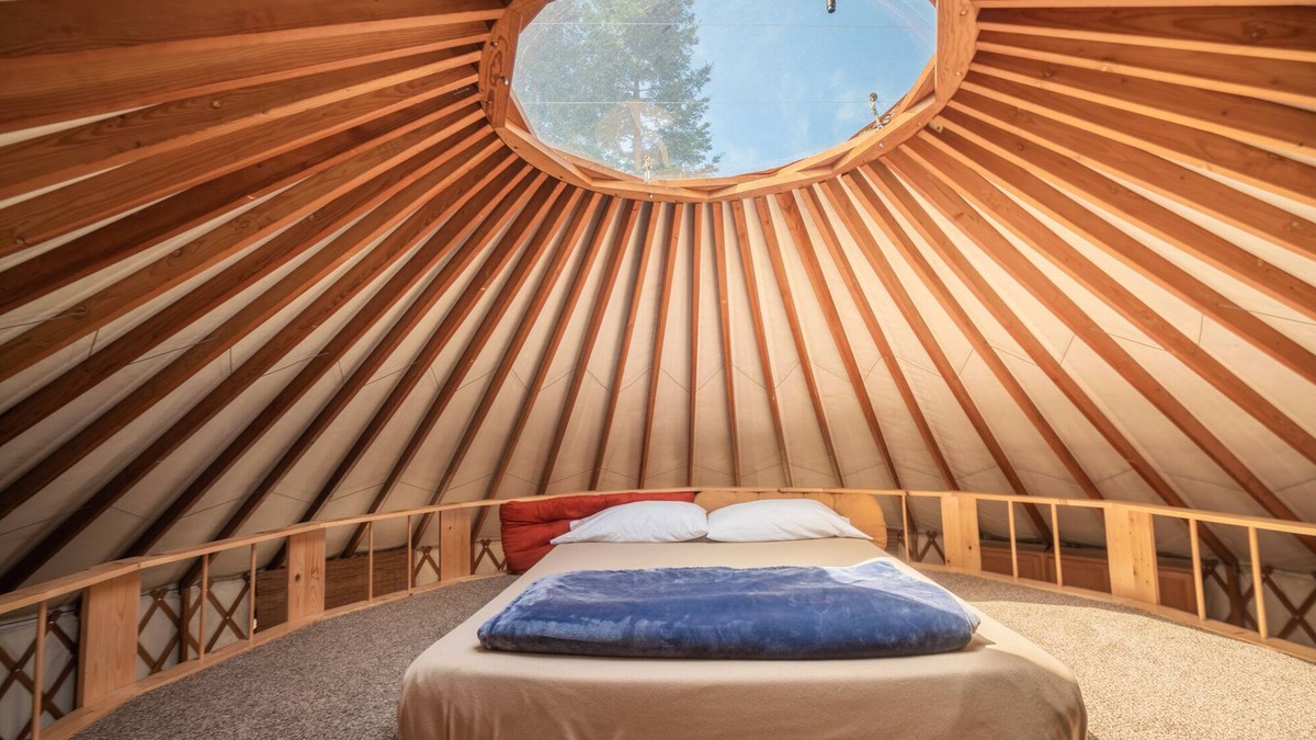 Big Bar House | Glamping Yurt at the Strawhouse