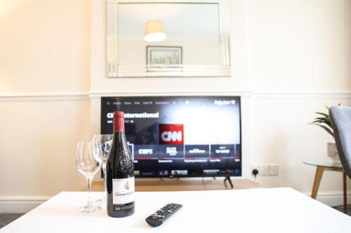 North Glasgow Apartment | Glasgow, 3 Bed Close to City Centre, Free Street Parking