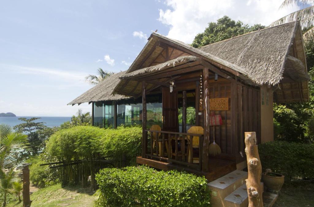 Haad Pleayleam House | Glass Cottage