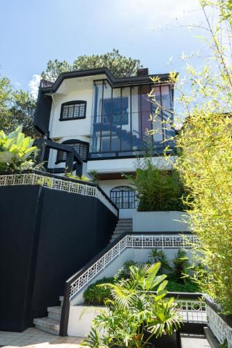 Luzon House | Glass House in Baguio