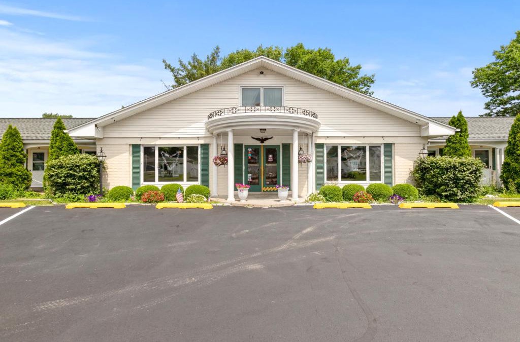 Erie Hotel | Glass House Inn Erie Near I-90 & I-79