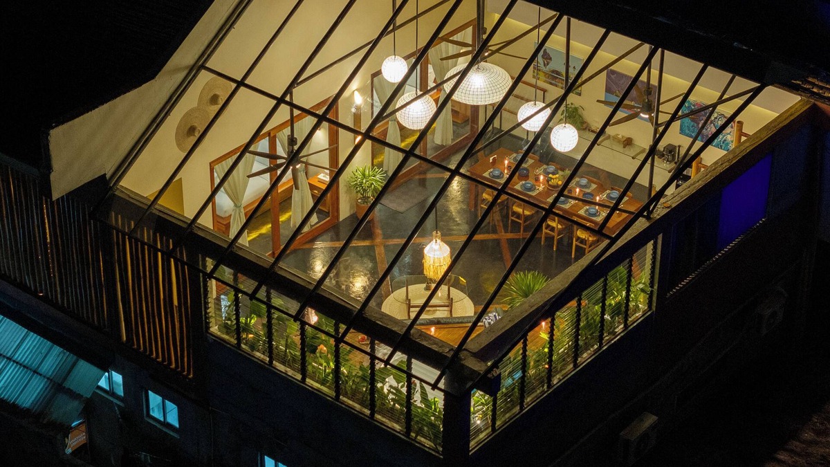 El Nido Apartment | Glass House