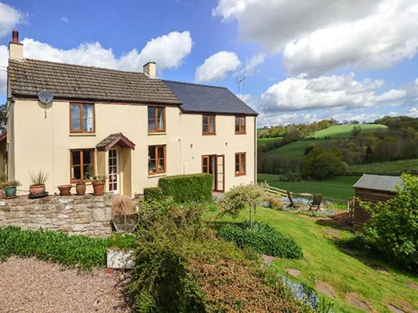 Coed-Y-Paen House | Glebe Farm Cottage