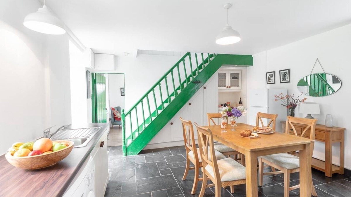 Killorglin House | Gleesons Farmhouse 2 bedroom house VRBO