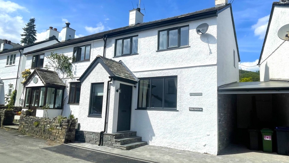 Braithwaite Cottage | Glen Cottage - sleeps 4 guests in 2 bedrooms