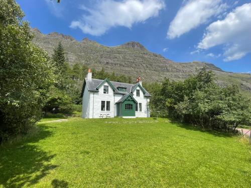 Achnasheen House | Glen Cottage - Torridon