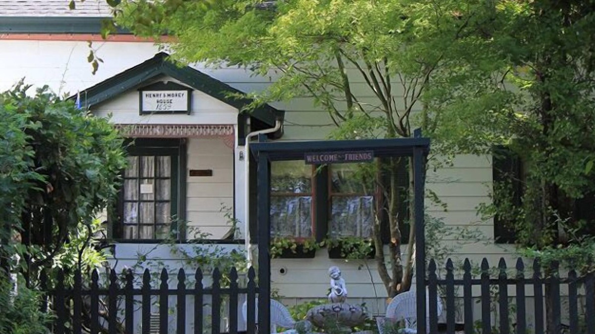 Placerville Bed & Breakfast | Glen Morey Country House B & B Inn