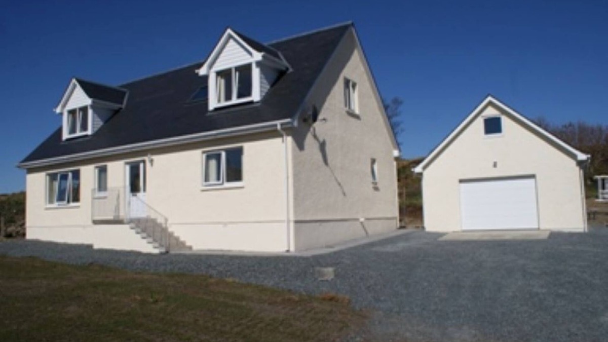 Aros House | Glen View - perfect central location for exploring the island