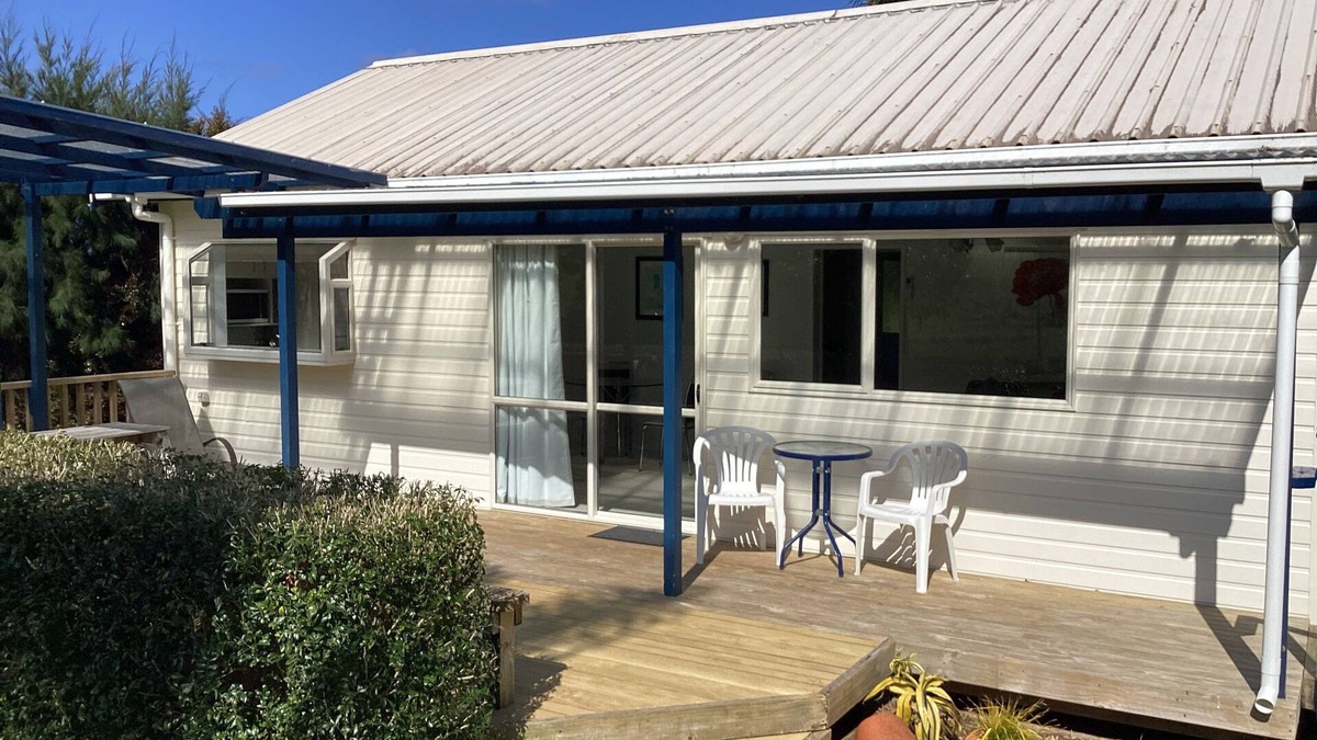 Glenbervie Cottage | GLENBERVIE COTTAGES - Totara Cottage - 2 bedrooms