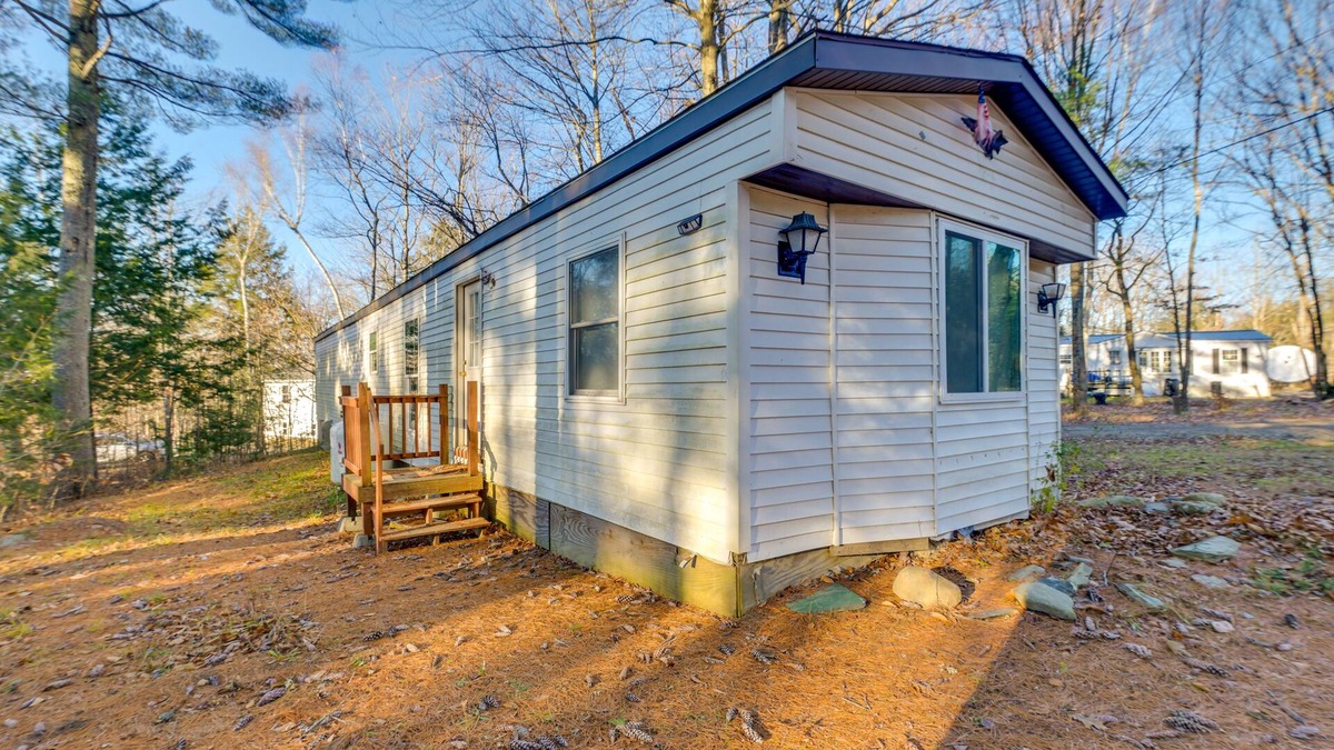 Glenburn Cottage | Glenburn Getaway Near Orchards & Penobscot River